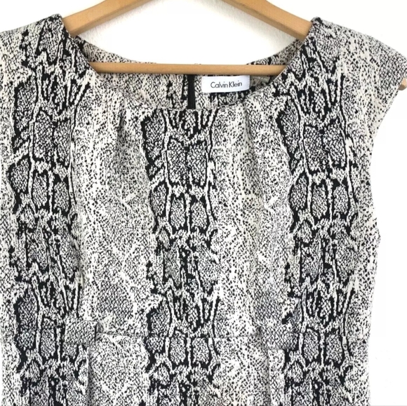 Calvin Klein Women's Dress size 4P - Picture 4 of 4